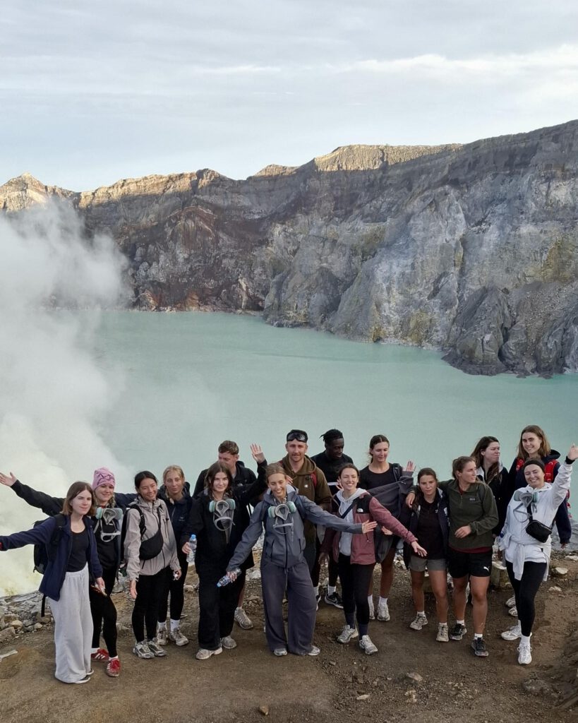 Tour group from Mador Hostel Malang on Mount Ijen during the East Java 3D2N tour